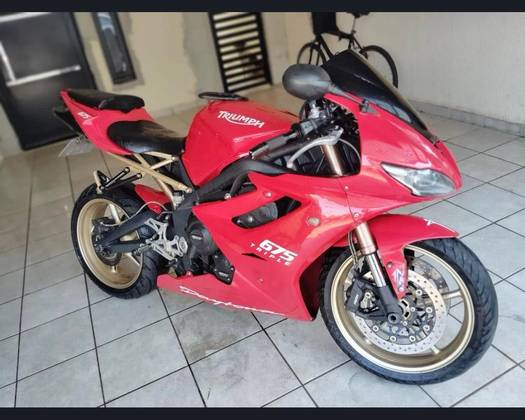 TRIUMPH DAYTONA 675 TRIUMPH DAYTONA 675